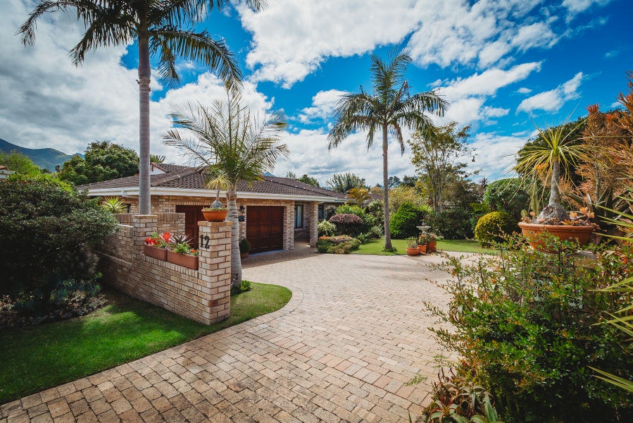 3 Bedroom Property for Sale in Bergsig Western Cape